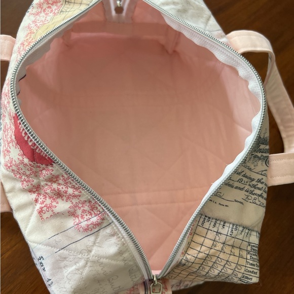 Handmade Quilted Toiletry/Makeup Bag - Two Zipper Pulls, Lined, Designer Fabric - Picture 6 of 8